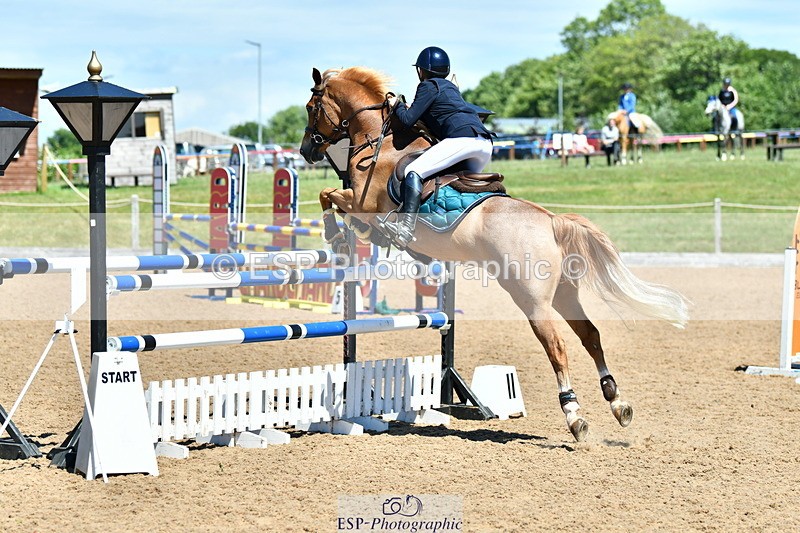 230624A-120318-00934 - Cls 38 Winter Summer 128 + 138cm