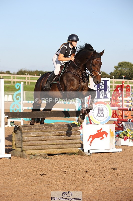 230915A-172457-03276 - Cls 7 Snr 1.20m Derby