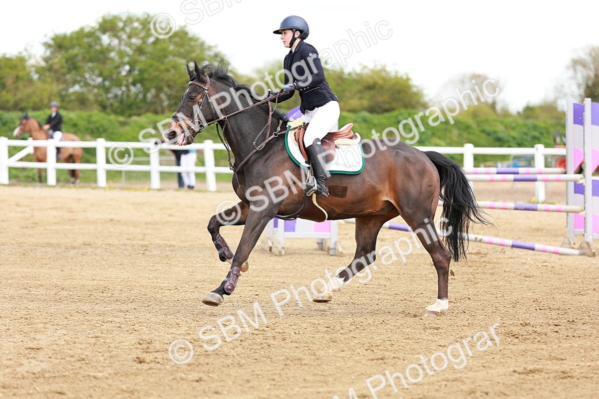 SBM_001933 - Class 4 - Senior Newcomers - 1.10m