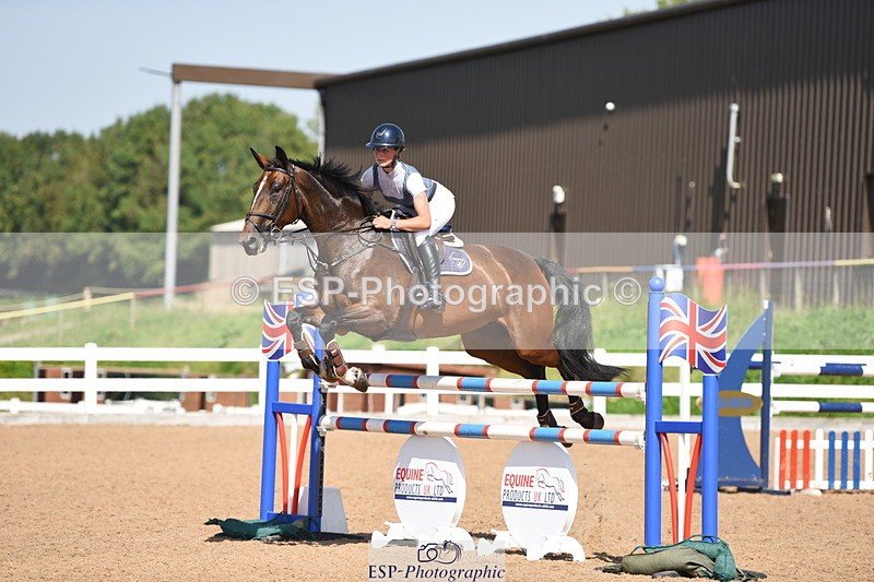 230906A-133736-00465 - Foxhunter & 1.20m Open
