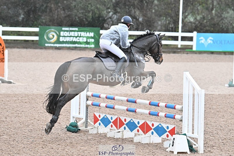 231210A-091759-02062 - Cls 15 British Novice