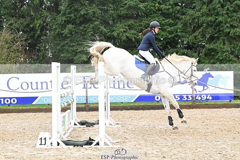 250215A-131348-00916 - Cls 4 Newcomers and 1.10m Open