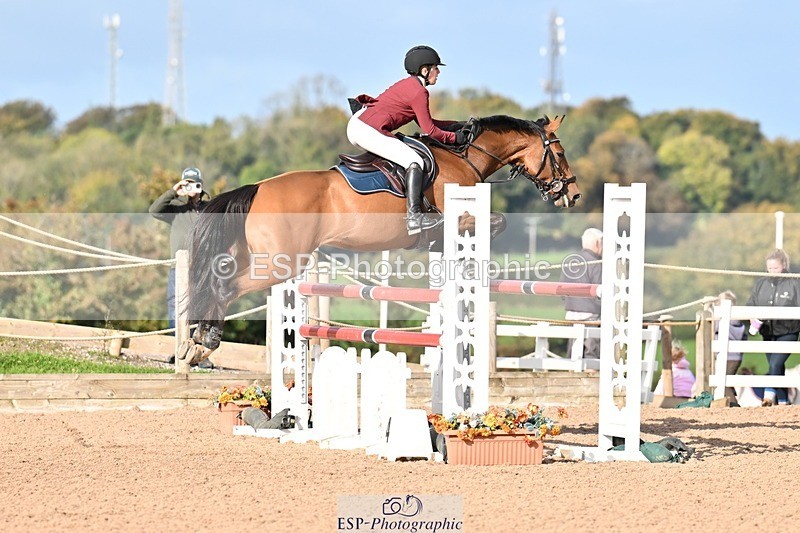 251005-102826-02768 - Cls 15 Foxhunter and 1.20m