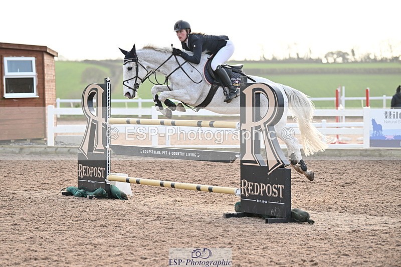231209A-132429-01906 - Cls 13 Foxhunter & 1.20m Open