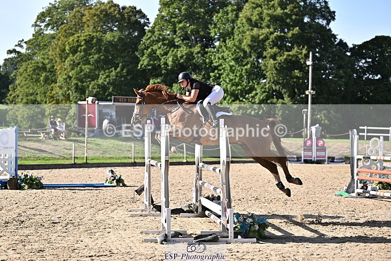 260906A-161939-04645 - Cls 24 Snr Foxhunter