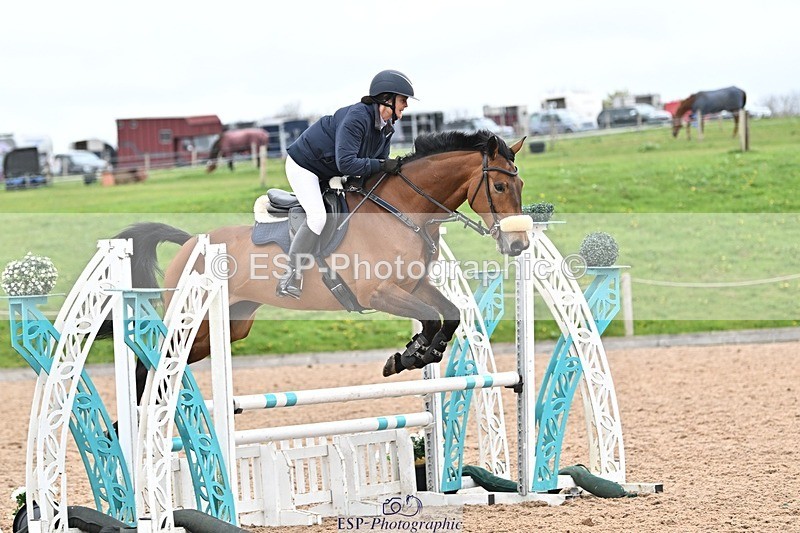 250414-111533-00405 - 90cm Round 1