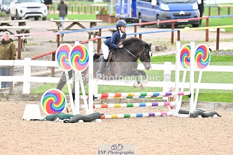 250920-101827-00180 - Cls 20+21 Club and Schools 60cm