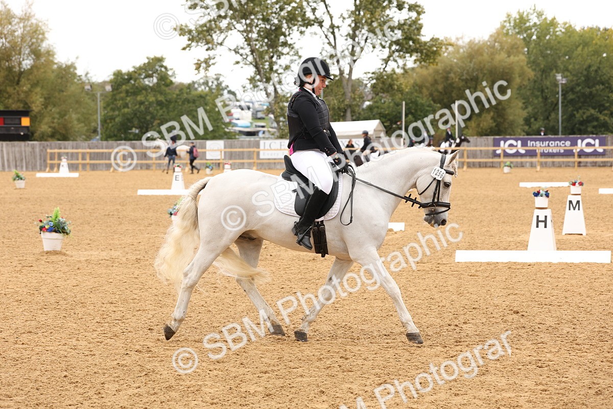 SBM_44025 - D6 - Small Tour Championship Intro 4