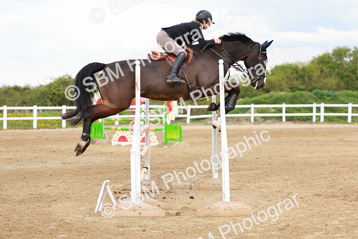 SBM_002642 - Class 5 - Senior Foxhunter - 1.20m