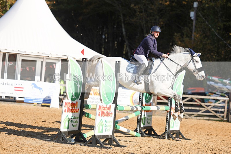 3E7A5486 - Class 4: Senior British Novice/90cm open