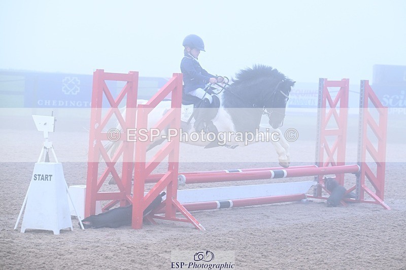 251115-092722-00300 - Cls 19 Clear Round 40cm