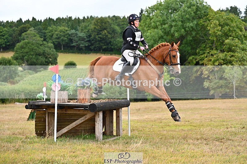 250803A-113202-10903 - K-466-Emily.R.Vincent-GOLDEN.HEART.BREAKER