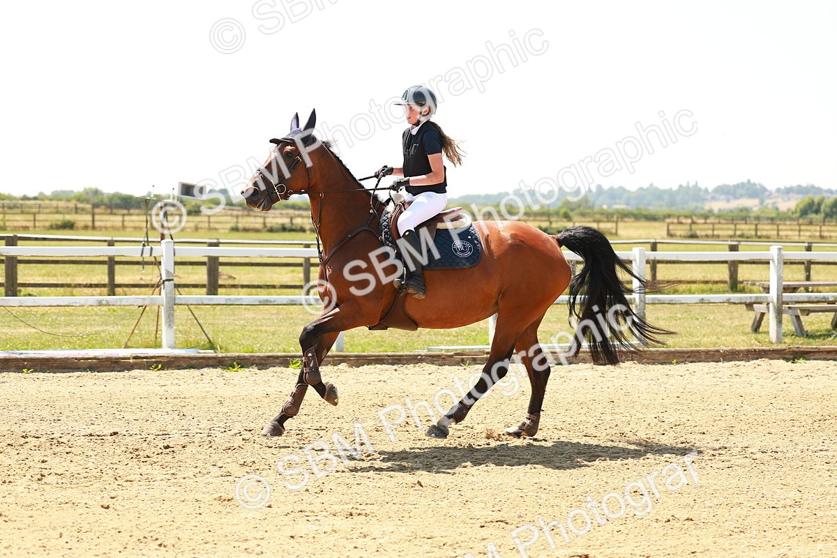 SBM_001666 - Class 4 - Senior Newcomers - 1.10m