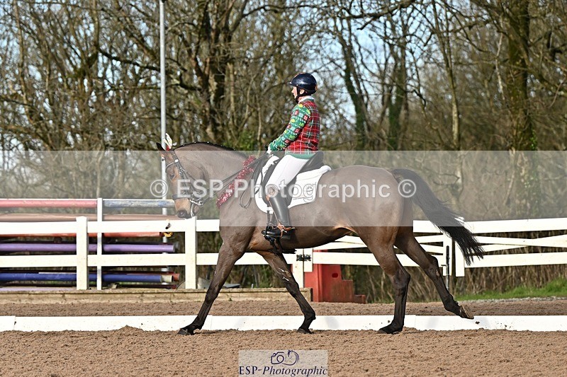 241214-131707-02373 - 106-Tyler.Bradshaw-Mexx