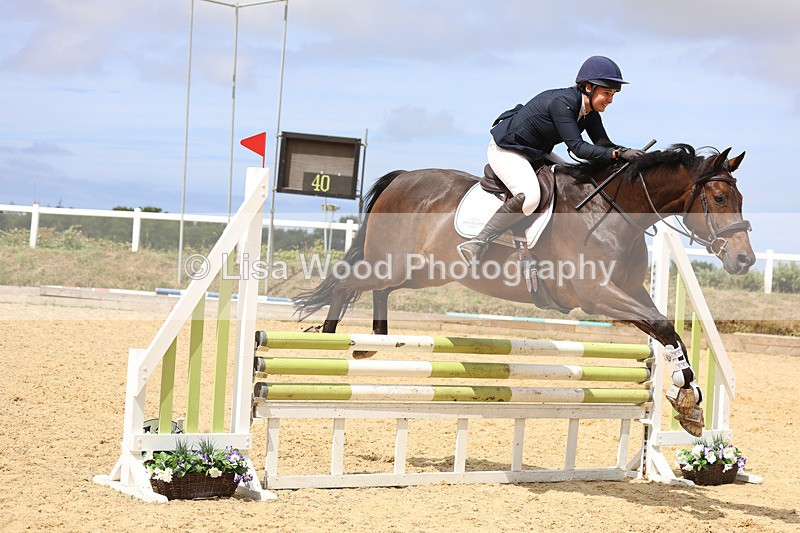 3E7A5145 - Class 4: Senior British Novice/90cm open