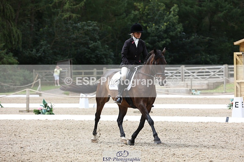 230812-122140-03995 - Cls 5 Novice Bronze 11.15 to 12.50 break