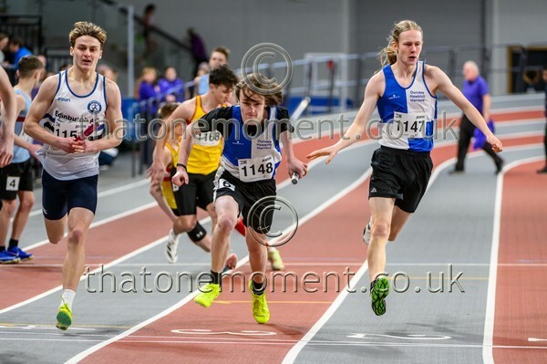 CombiMast25-925379 - Track Male Set One