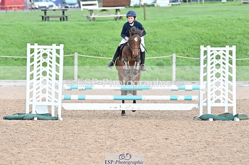 231029A-111744-02951 - 80cm Club and Schools