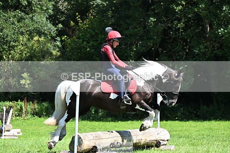 240729B-143425-02811 - Abbie's Group XC