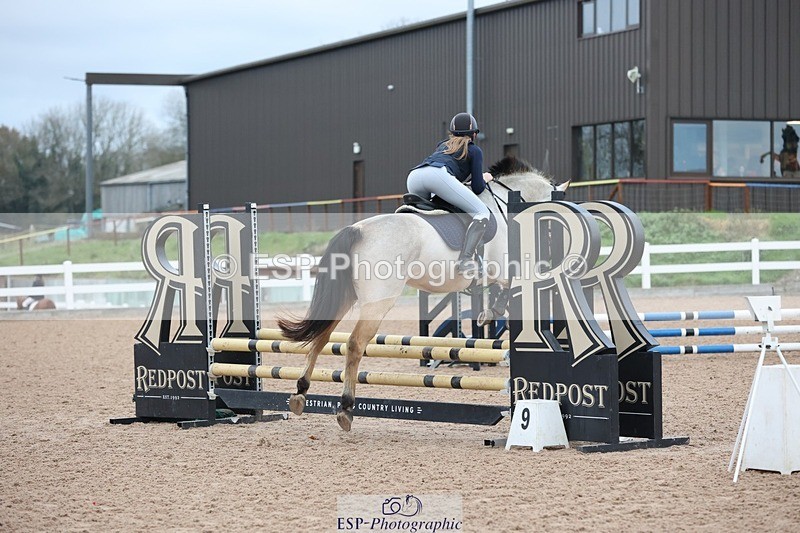241116X-083225-00090 - Cls 03 Pony Intro 70cm