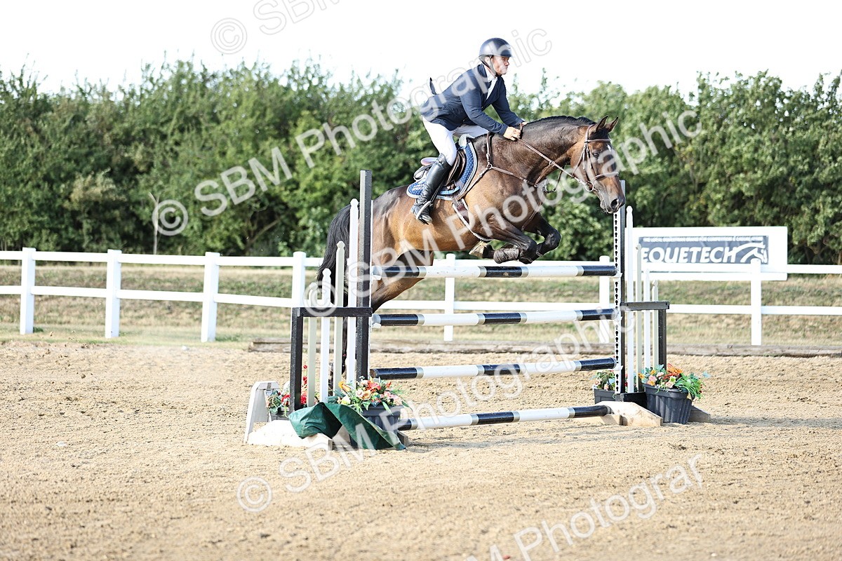 SBM_015950 - Class 18 - Senior 1.35m Open