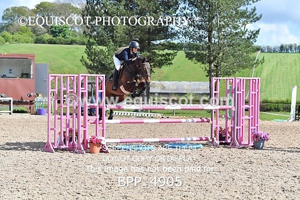 BPP_4905 - SUN CLASS 25 Senior Newcomers/ 1.10m Open