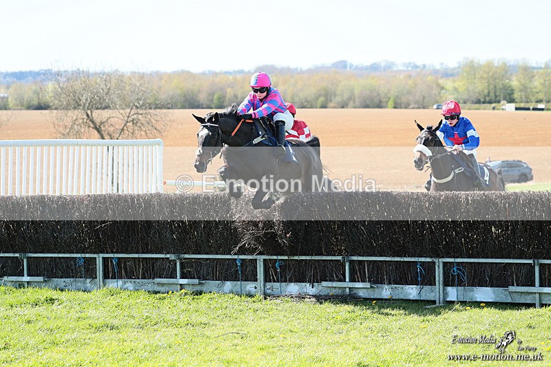 PtP 060426 318 - Paxford Races North Cotswold Easter Mon 06/04/26