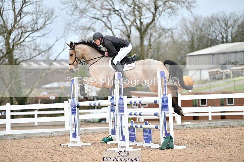 240124A-125454-00586 - Cls 3 Newcomers & 1.10m Open