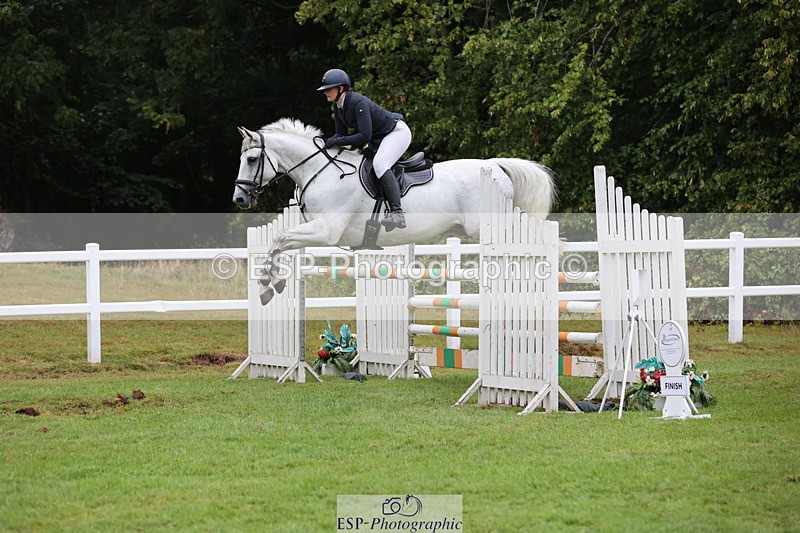 250830A-145337-07137 - Cls 16 Snr Newcomers and 1.10m Open