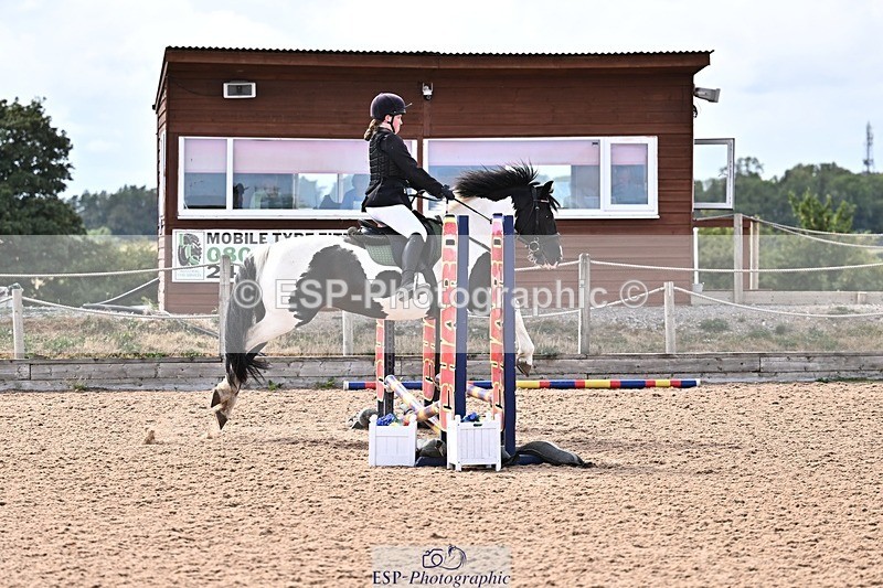 260804-154921-00163 - Clear Round