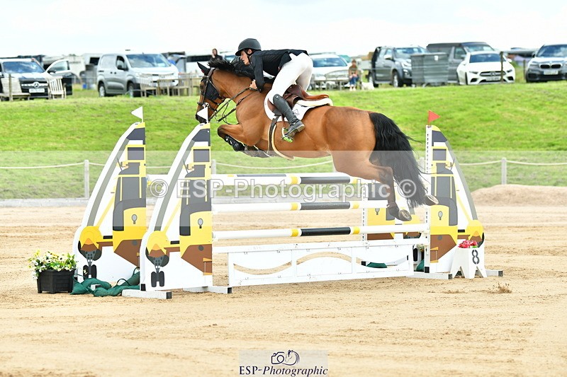 230720A-121155-02733 - Cls 33, 7 Yr Olds 1.30m