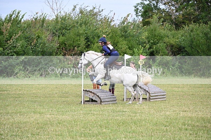 WJ6_6458 - 60cm XC Time 10:17 to 10:49