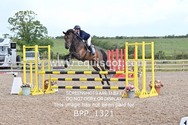 BPP_1321 - CLASS 10 SAT Senior BritiNovice/ 90cm Open
