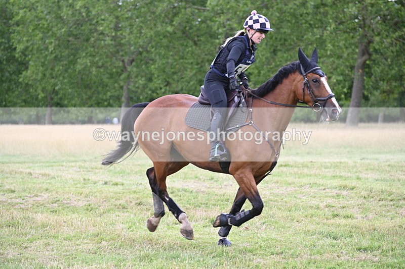 WJ6_4869 - Time at Jump 13:04 to 13:34