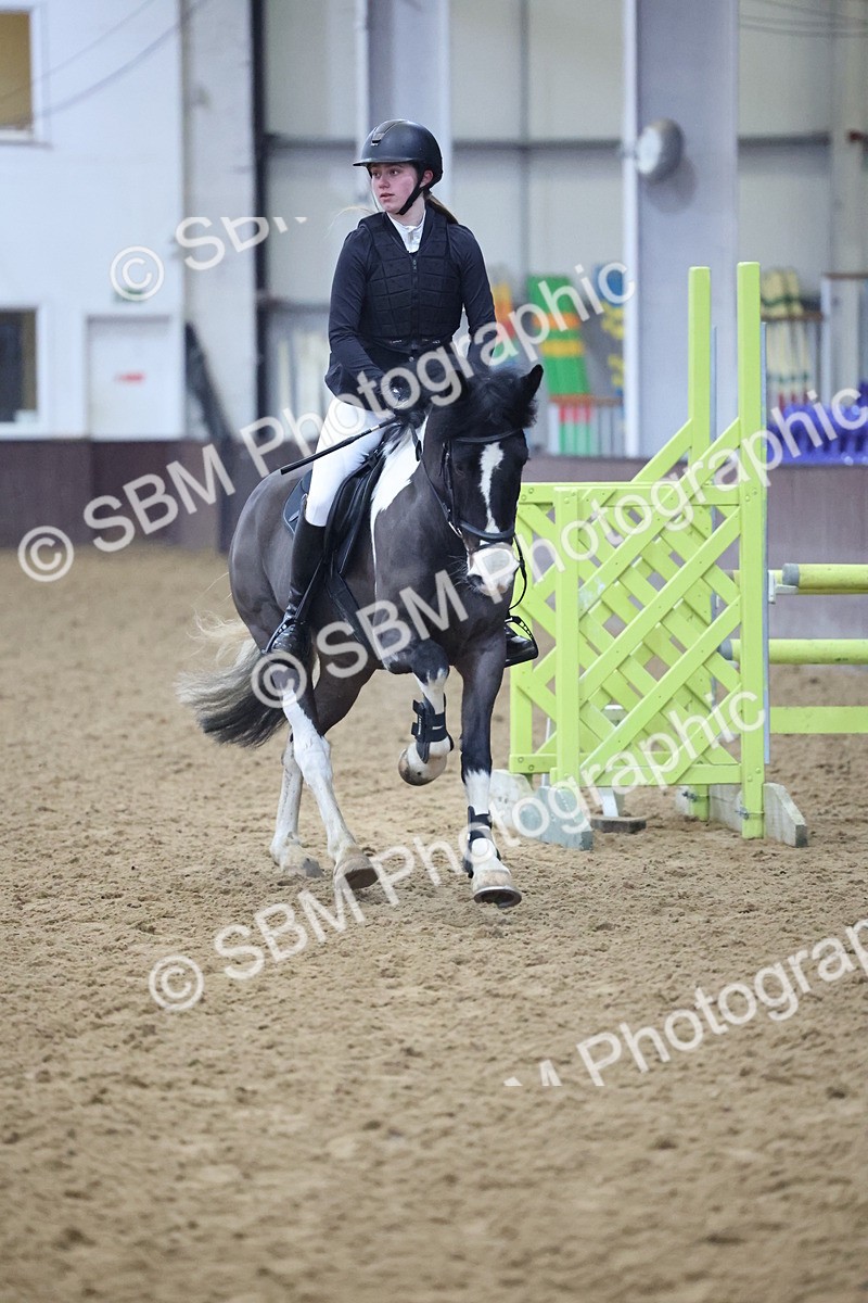 SBM_003265 - Class 11 - Blue Chip Pony Newcomers - 1.00m Open