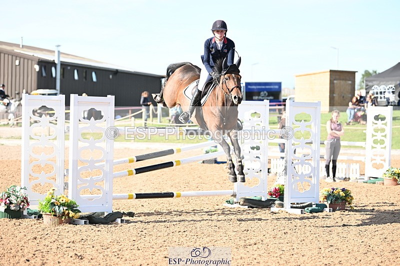 240913A-162819-05255 - Cls 18 National 1.40m Open