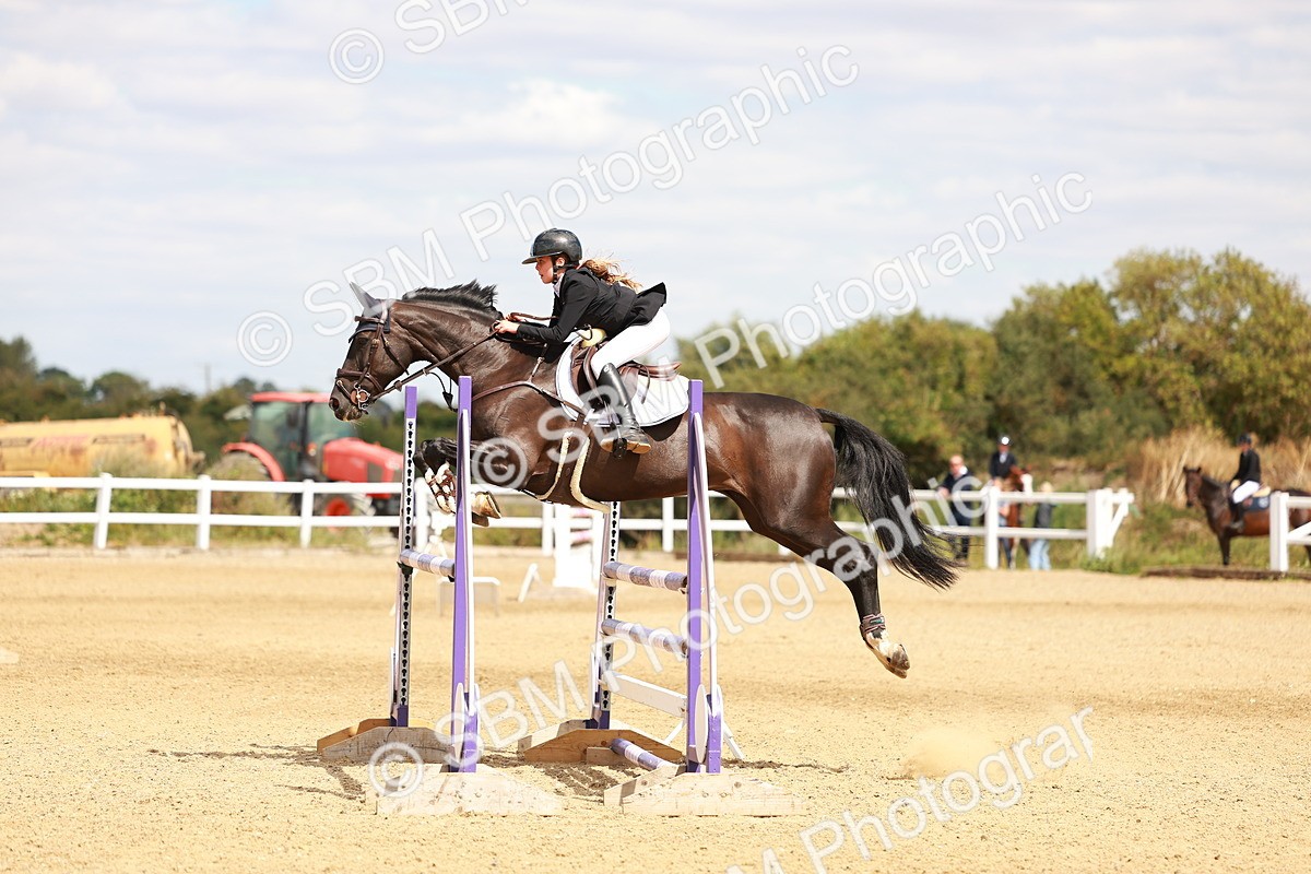 SBM_006611 - Class 4 - Senior British Newcomers - 1.10m