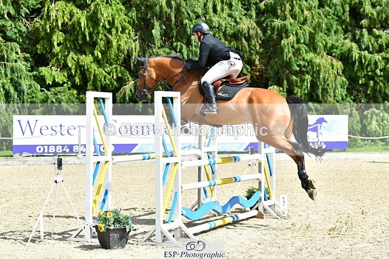 230712-152633-25007 - Cls 57 Newcomers & 1.10m Open