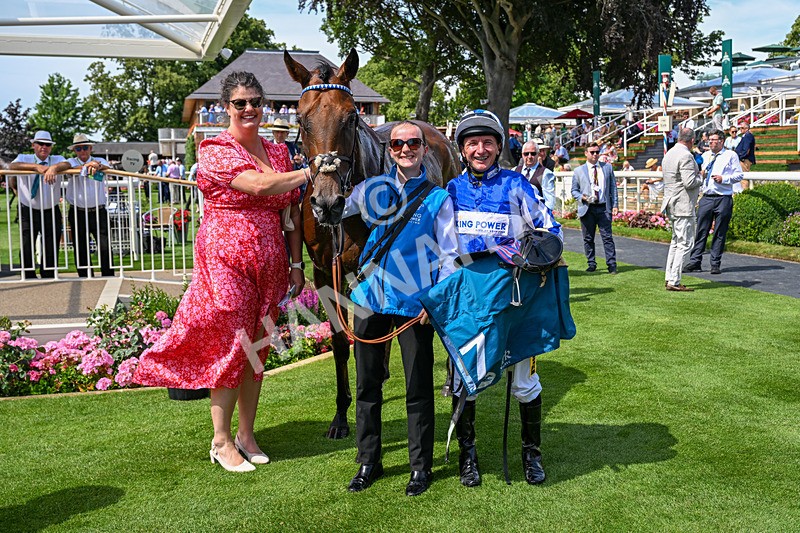 110726-Race 2-The Lost King-1814 - Race 2 14.39pm John Smith's Racing Handicap
