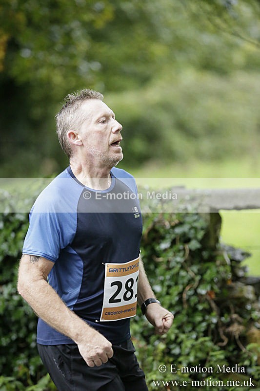 CAD131019-1351 - Cadence Events Grittleton 10km 13/10/19