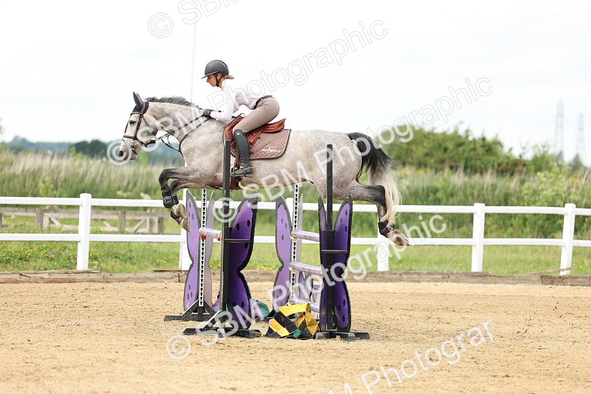 SBM_006248 - Class 19 - Senior Newcomers - 1.10m