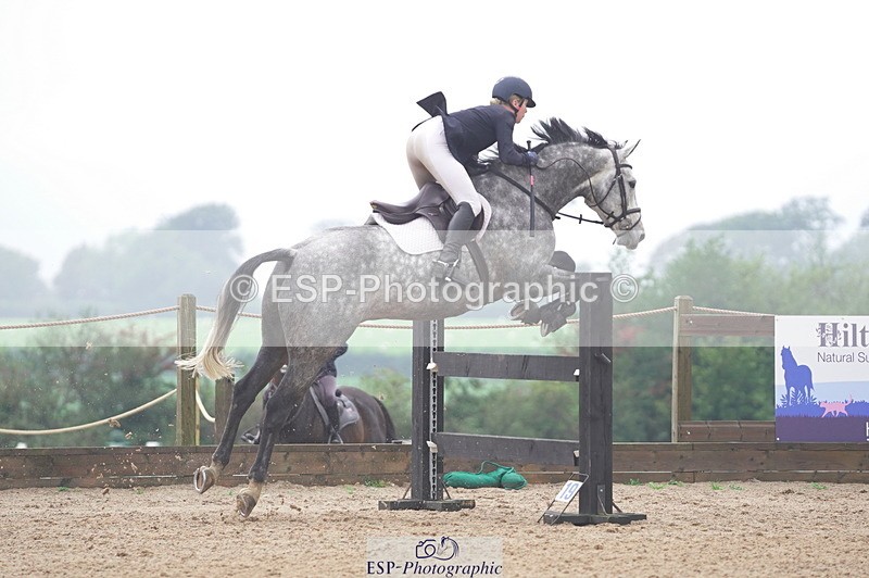 231017A-160120-07726 - Cls 31 Snr 1m Derby