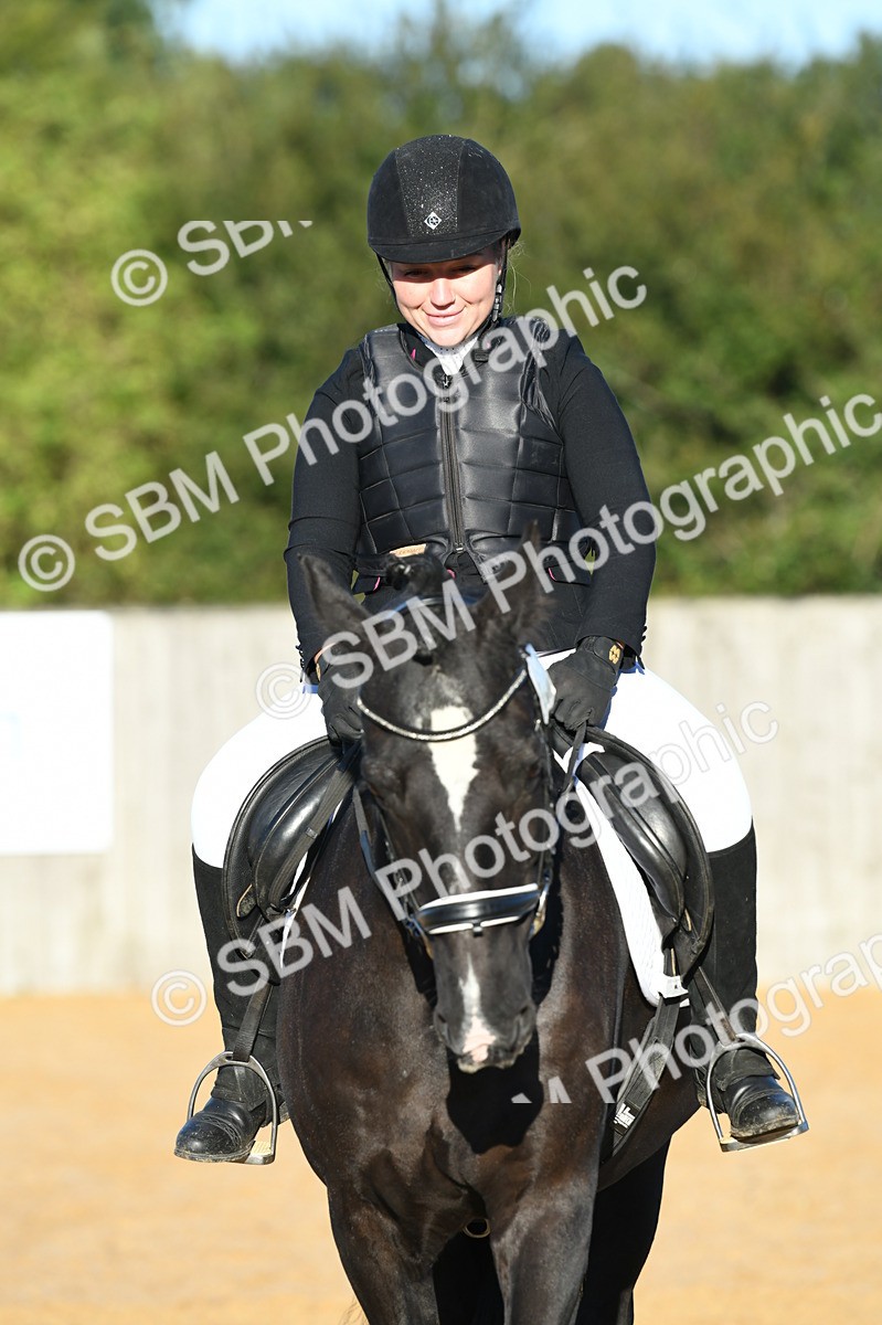SBM_14271 - D4 - Small Tour Championship - Intro B