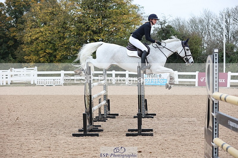 241101A-121024-01657 - FRI Cls 5 Newcomers and 1.10m Open