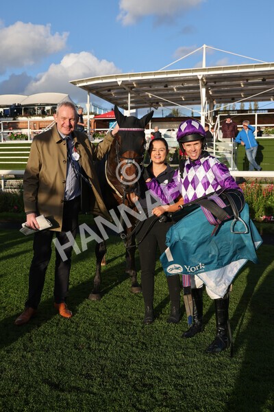 yr07102022r6-40 - Race 6 5.00pm William Hill Lengthen Your Odds EBF Novice Stakes