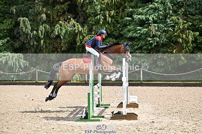 250831A-124633-10413 - Cls 42 Snr 1m Grand Prix