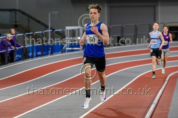 AgeInd25SAT-919691 - Track Male