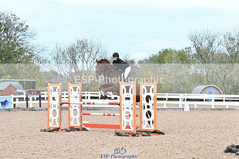 261028-142205-00945 - Foxhunter and 1.20m