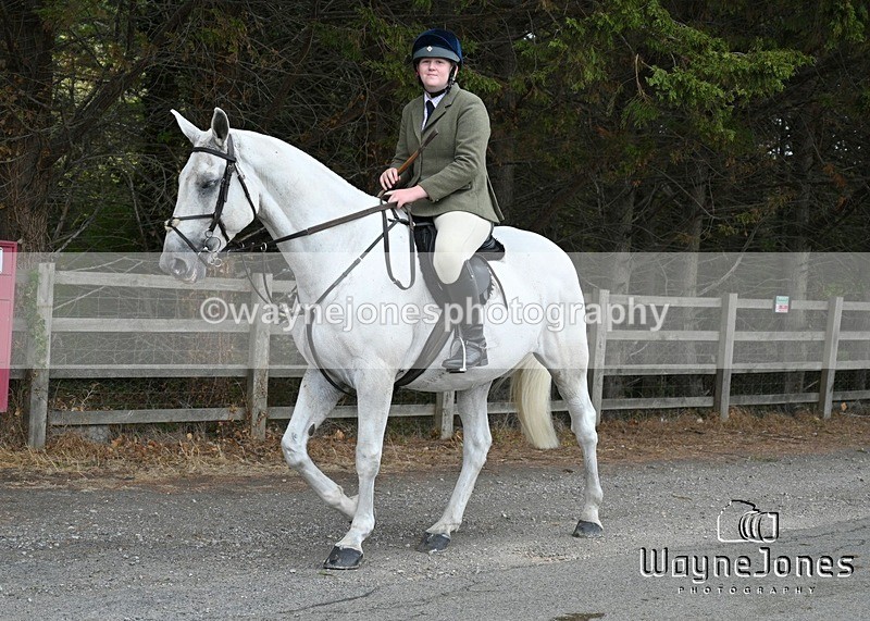 WJ7_1254 - Berks & Bucks Hound Exercise Blewbury 13-09-26