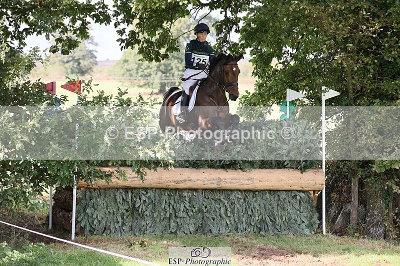 231020-141816-09330 - 125-KINDA.CORVETTE-Dani.Evans-XC